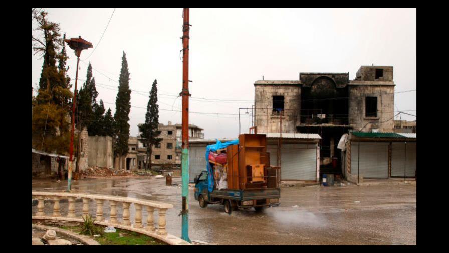 Las fuerzas de Damasco controlan autopista en provincia siria de Idlib, según ONG