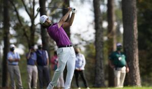 Abraham Ancer cae a cuatro golpes de Dustin Johnson, l&iacute;der solitario del Masters