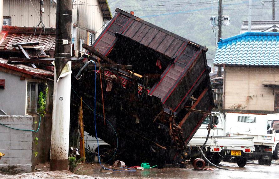 Japón intensifica operaciones de rescate luego de devastadoras inundaciones