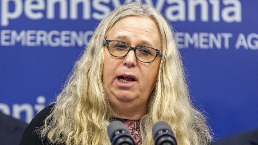 EEUU: legislador se disculpa tras burlarse de nominada trans