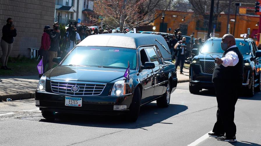 El funeral de Wright se convierte en un grito por la reforma policial en EEUU