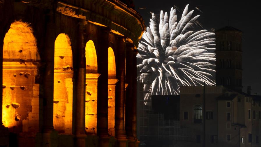 Cientos de aves murieron por fuegos artificiales en Roma
