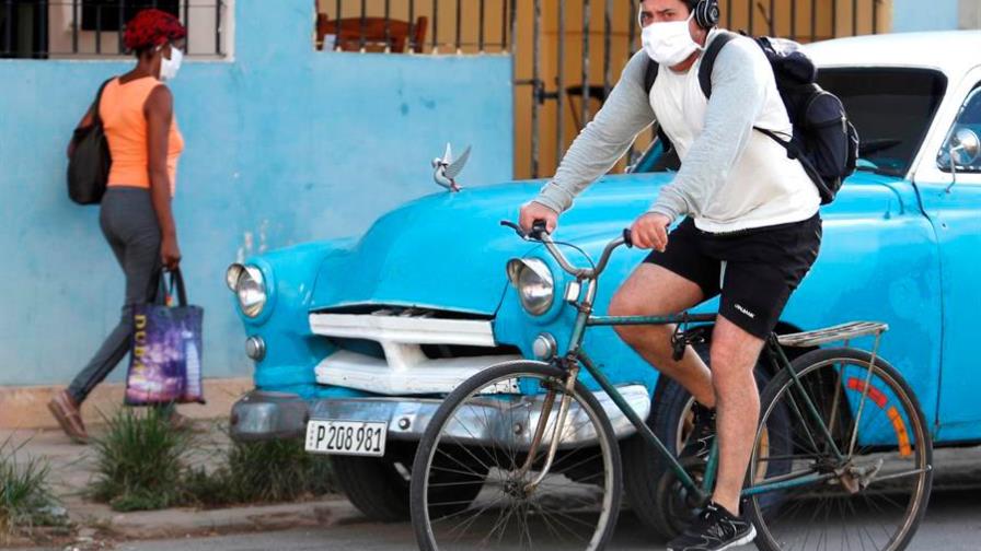 Cuba suma otros 40 casos de COVID-19 en pico relacionado con buque infectado