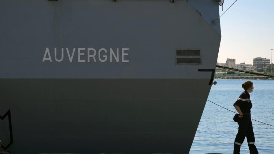 Francia exhibe poderío militar con fragata en Mediterráneo