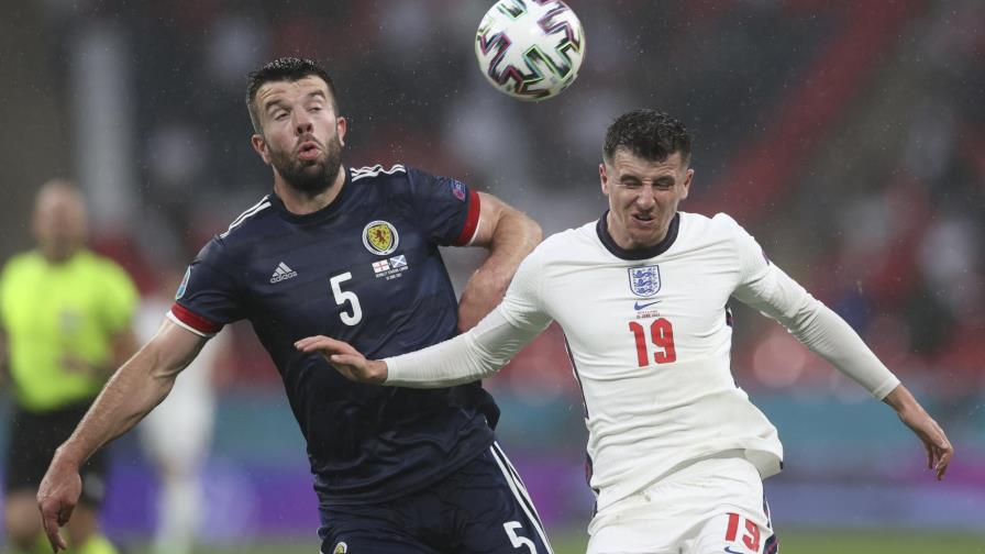 Euro: Ingleses Mount y Chilwell continúan en aislamiento Euro: Ingleses Mount y Chilwell continúan en aislamiento