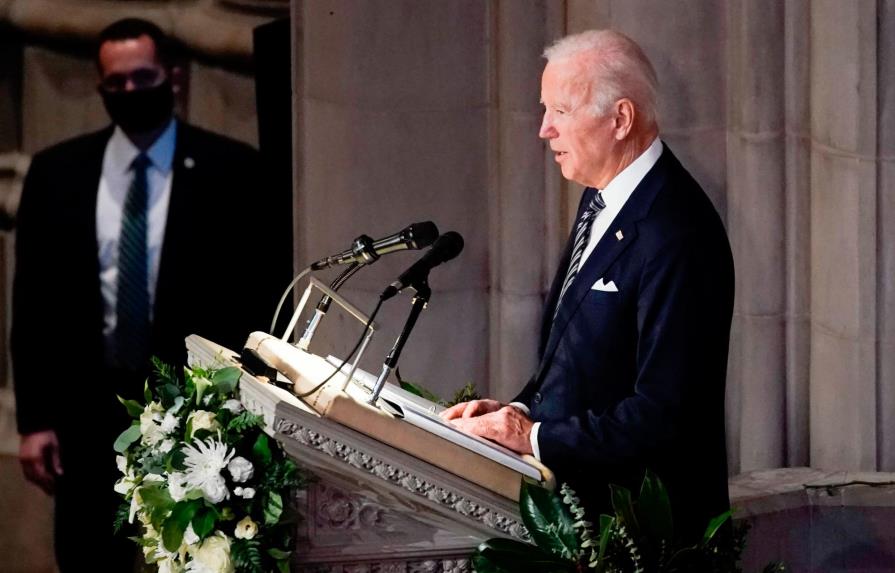 Biden aborda la crisis en Ucrania en su primera conversación con el canciller alemán
