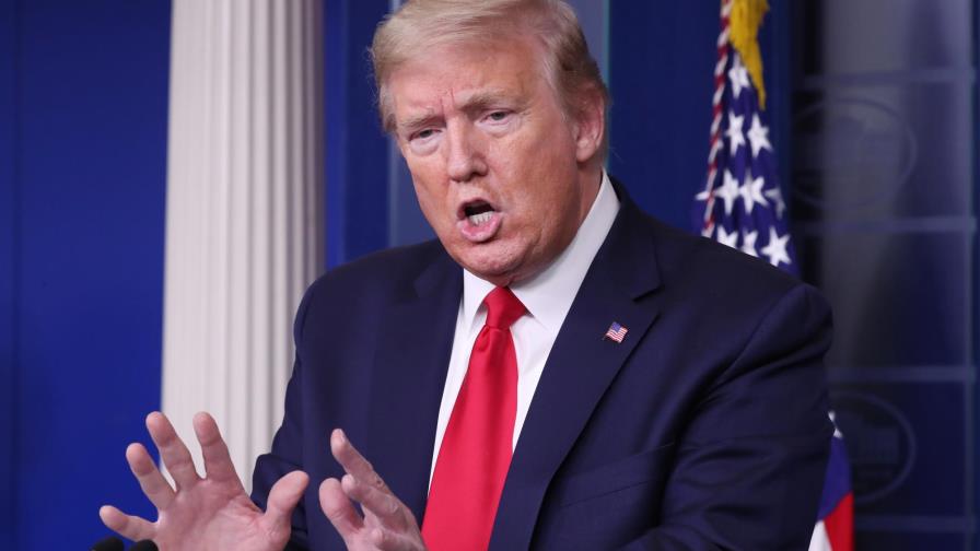 Trump dice que firmó decreto para limitar inmigración hacia EEUU Trump dice que firmó decreto para limitar inmigración hacia EEUU