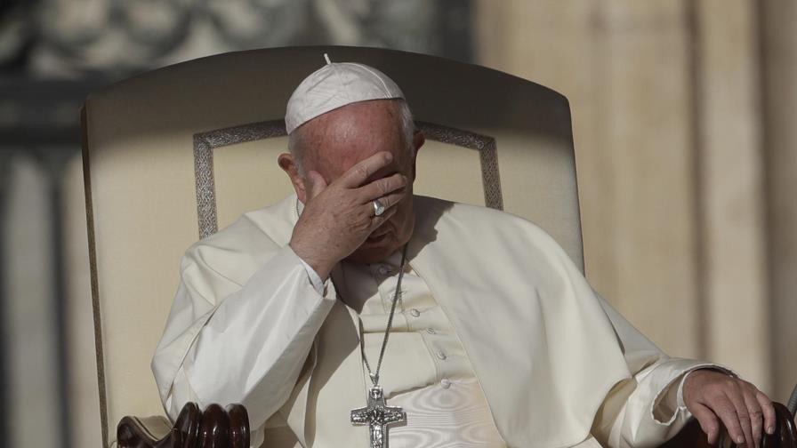 Papa acepta renuncia de obispo de NY acusado de abuso sexual