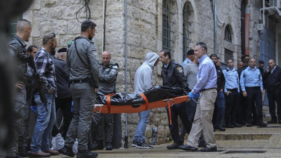 Un palestino mata a un israelí, hiere a 4 en Jerusalén