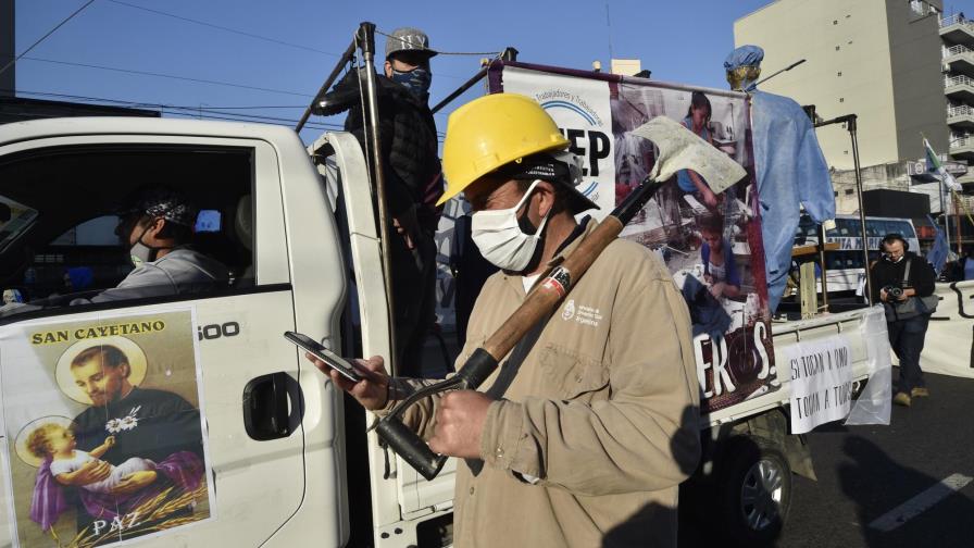 Argentinos piden a San Cayetano pan, paz y trabajo
