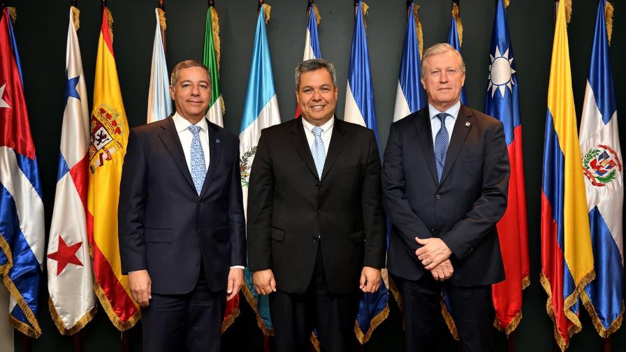 Dante Mossi: “La verdad es que República Dominicana ha usado poco los recursos del banco”