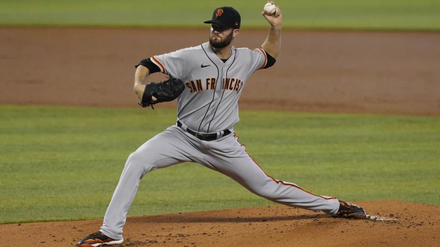 Gigantes vencen 1-0 a Marlins y evitan la barrida