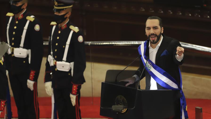 Bukele afirma que El Salvador no va a regresar al pasado