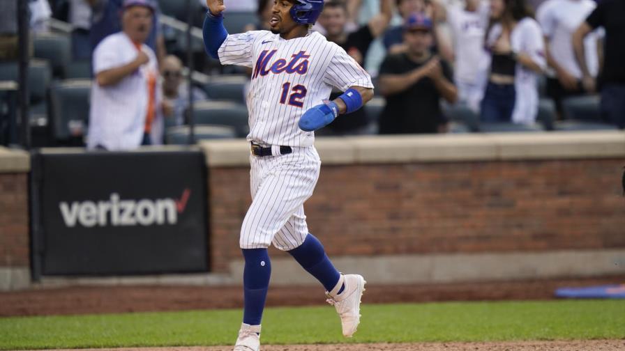 Mets remontan y ganan 2-1 a Filis; 1er partido