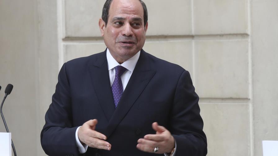 El presidente de Egipto visita Sudán