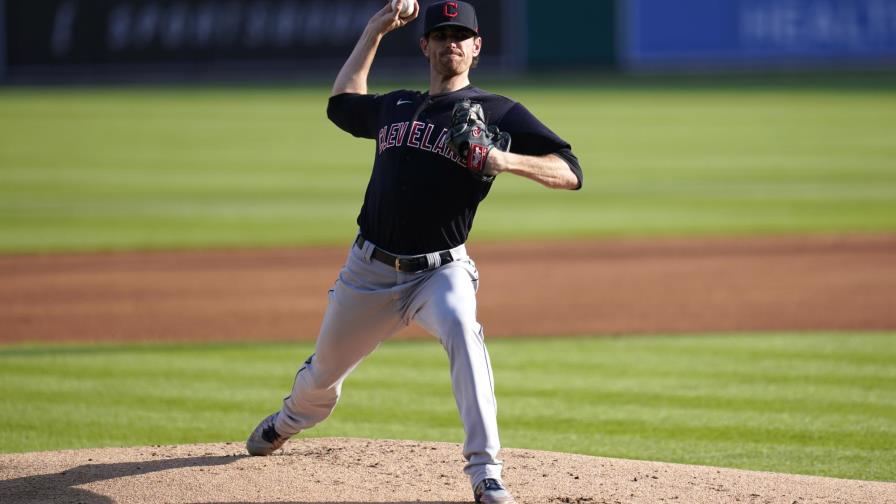 Bieber luce otra vez afinado; Indios vencen a Tigres