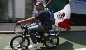 México celebra independencia sin grandes ceremonias públicas