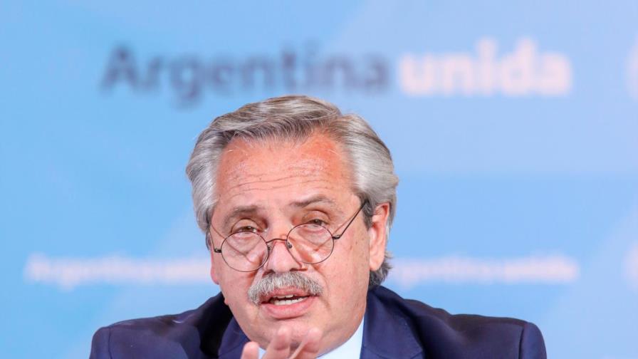 Argentina extiende el aislamiento con nuevas restricciones en el interior