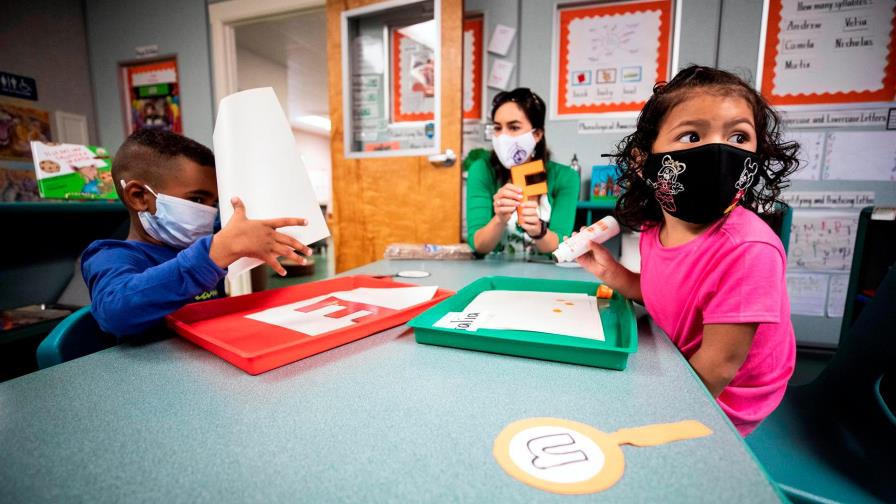 Rebelión en pro de tapabocas en las escuelas de Florida crece en la Justicia