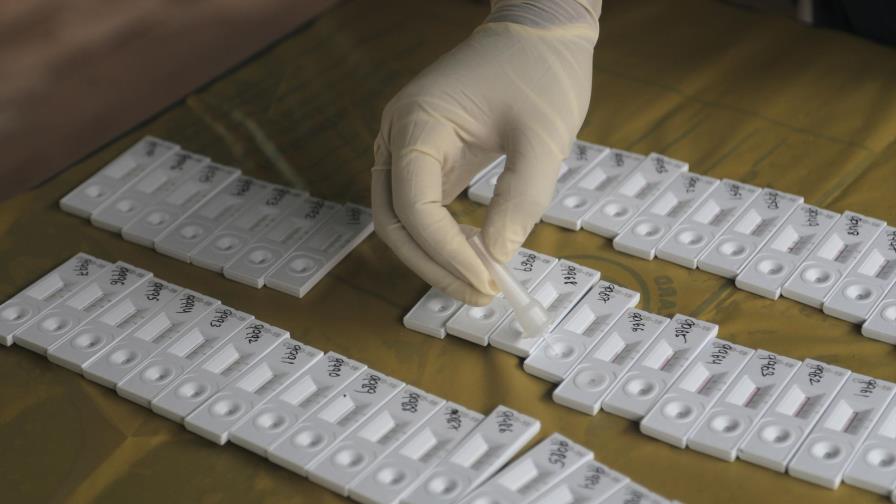 La pandemia no da tregua a India, suma 96.000 nuevos casos