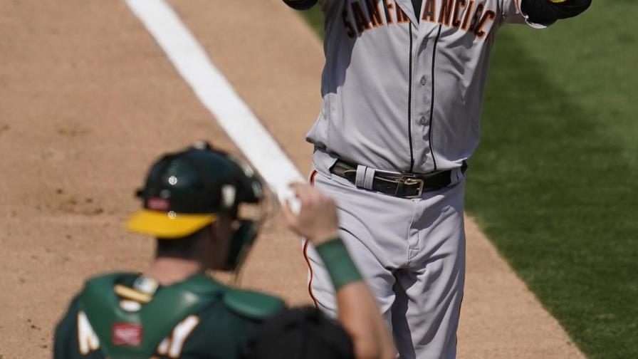 Despierta la ofensiva de Gigantes y vencen 14-2 a Atléticos