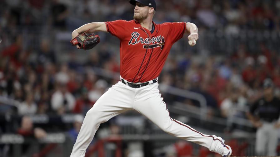 Expulsan a López y Bravos derrotan 1-0 a Marlins