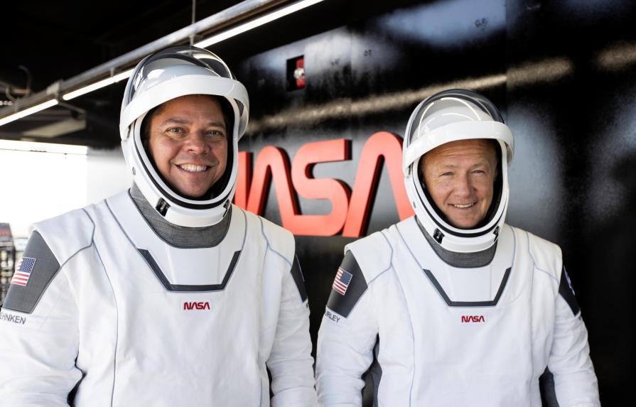 Los astronautas que llegaron a la EEI desde EEUU destacan suavidad del viaje