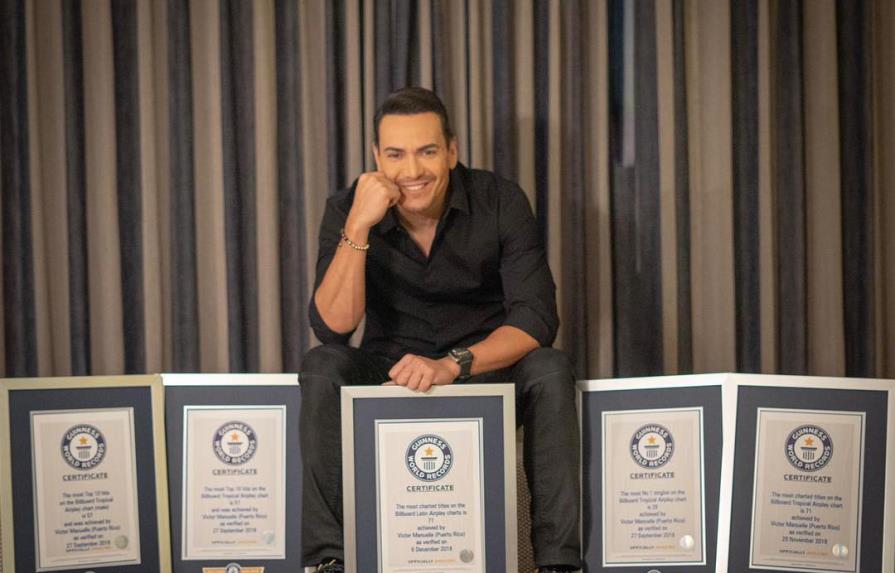 Victor Manuelle recibe 5 premios Guinness