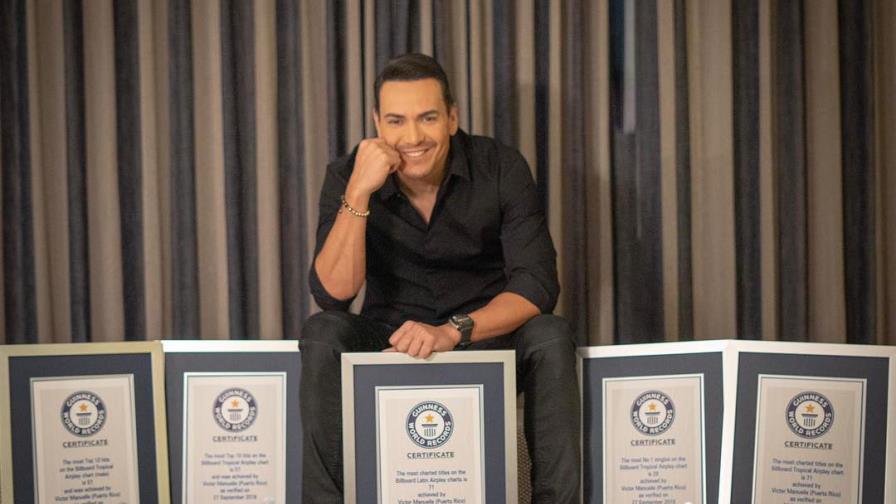 Victor Manuelle recibe 5 premios Guinness Victor Manuelle recibe 5 premios Guinness