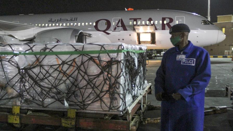 Kenia y Ruanda reciben vacunas de COVAX para el coronavirus