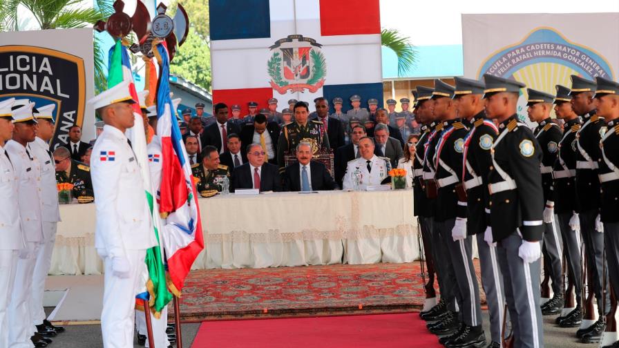 Presidente encabeza graduación de cadetes