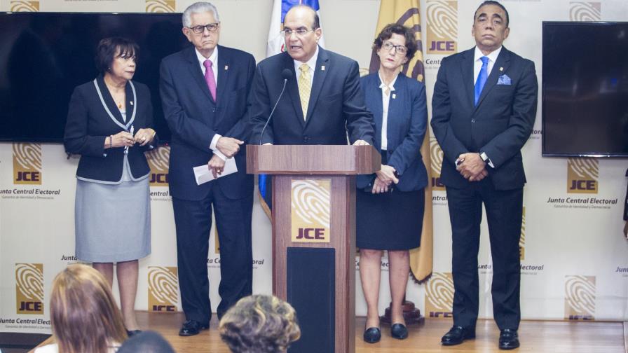 JCE se reúne hoy con los partidos que irán a primarias