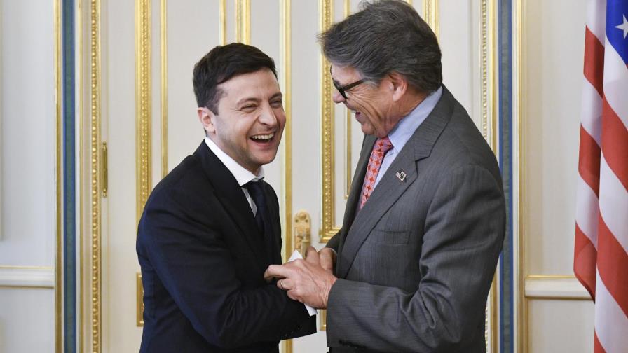 Allegados Perry consiguieron lucrativo contrato en Ucrania