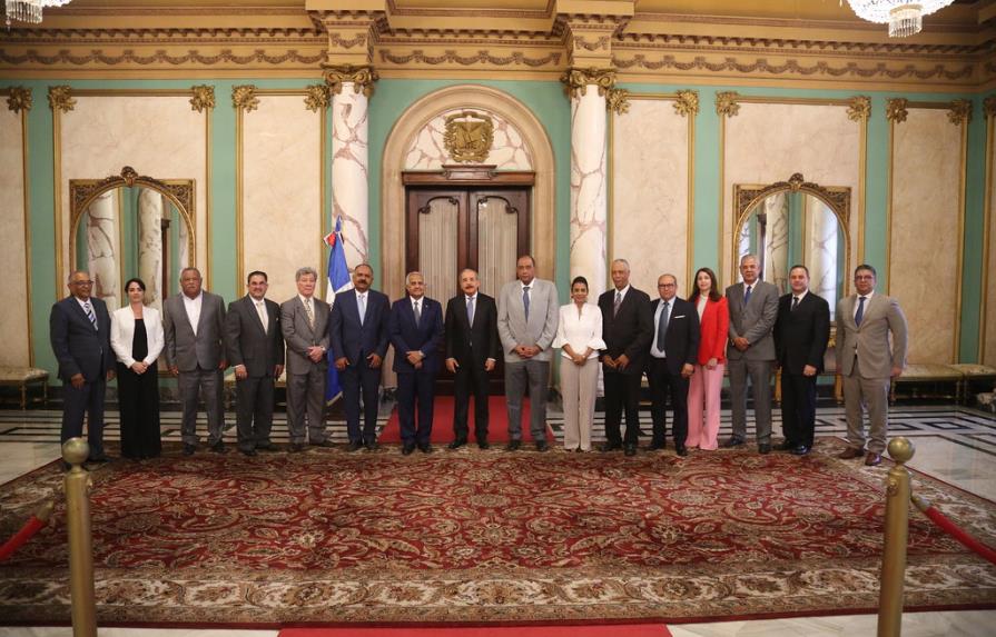 Danilo Medina se reúne con directiva de la Junta Agroempresarial Dominicana
