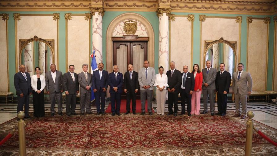 Danilo Medina se reúne con directiva de la Junta Agroempresarial Dominicana