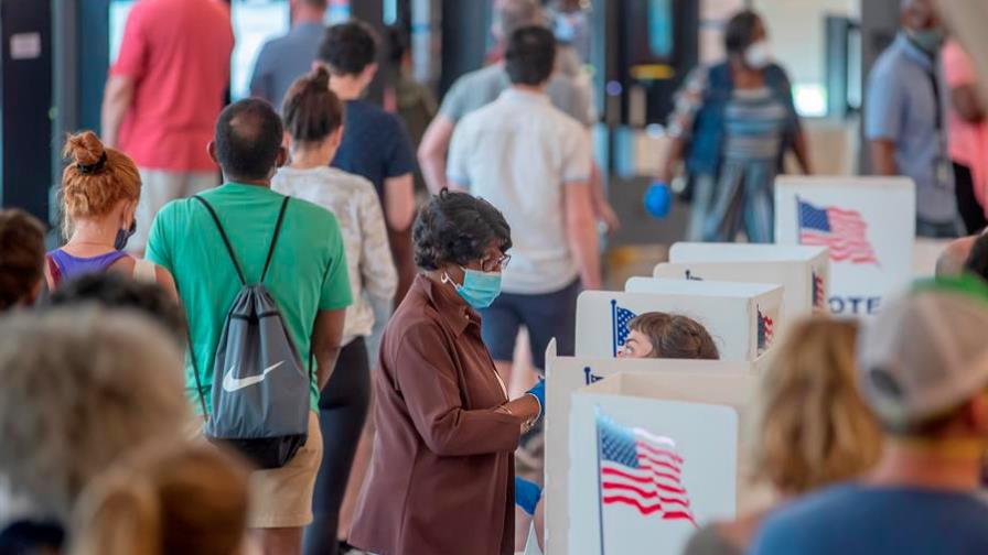 Un nuevo sistema de votación desata el caos en las primarias de Georgia Un nuevo sistema de votación desata el caos en las primarias de Georgia