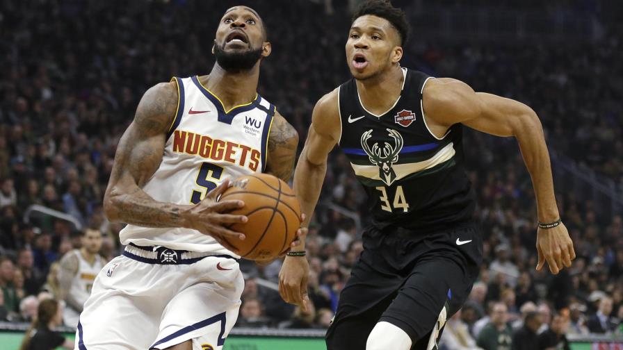 Bucks encajan inusual derrota en casa ante Barton, Nuggets