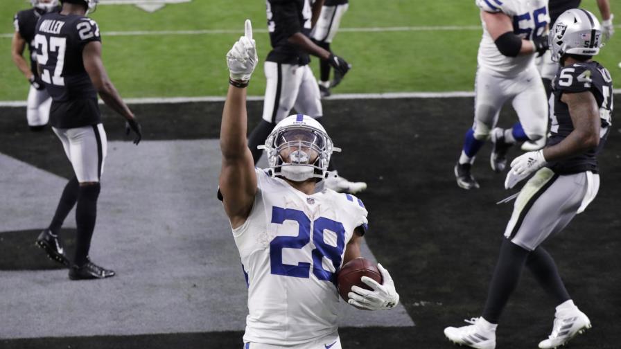 Hilton y Taylor lideran victoria de Colts sobre Raiders