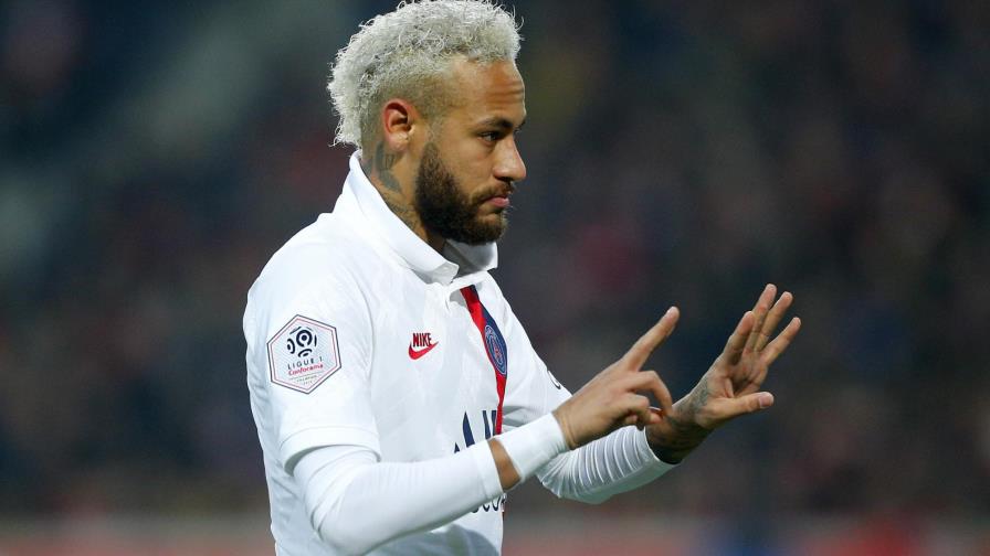 Hinchas de Nantes honran a Sala; Neymar, a Bryant