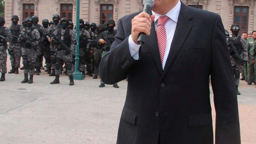 Detienen en Estados Unidos a exgobernador mexicano acusado de corrupción
