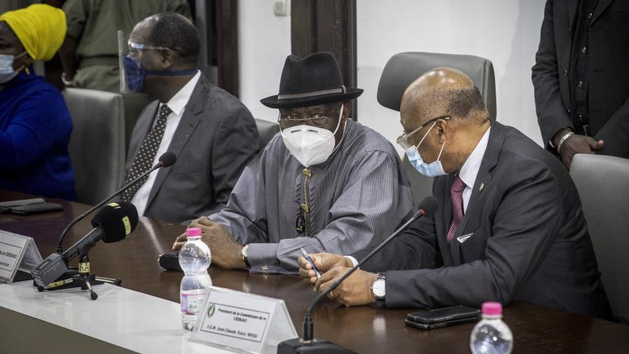 Mali: Reclaman a junta que instale gobierno interino civil