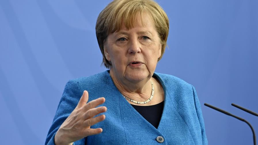 Los europeos pudieran viajar fuera de sus países este verano si los casos siguen en declive