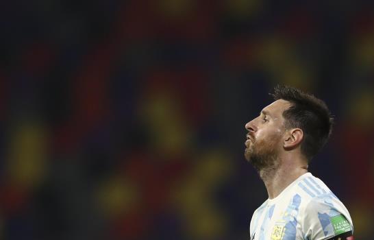 Messi busca atrapar esquiva Copa América en Brasil