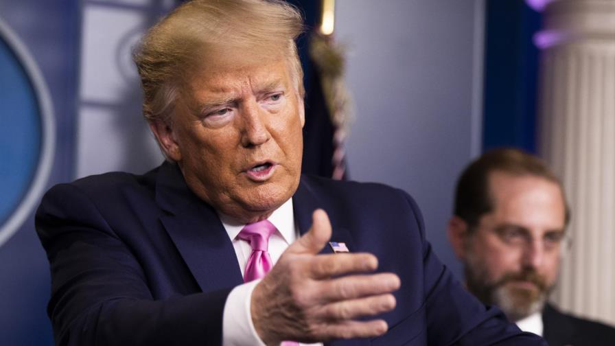 Credibilidad de Trump a prueba por minimizar brote de virus