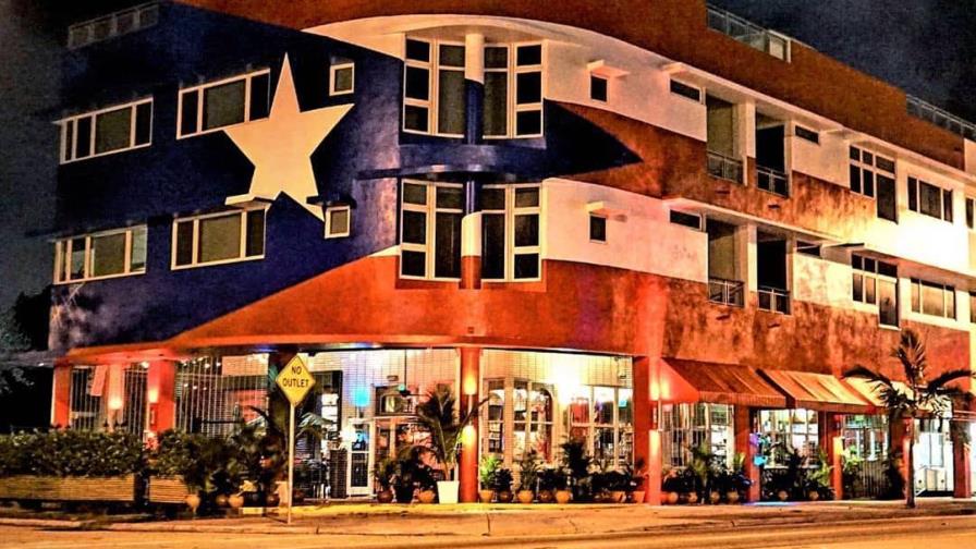 Julian Gil luchará por no borrar bandera