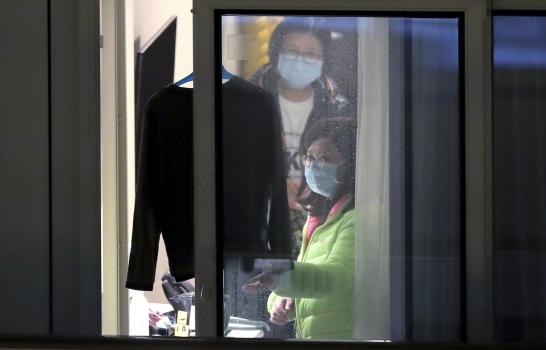 Caen casos nuevos de coronavirus, que supera muertes de SARS Caen casos nuevos de coronavirus, que supera muertes de SARS