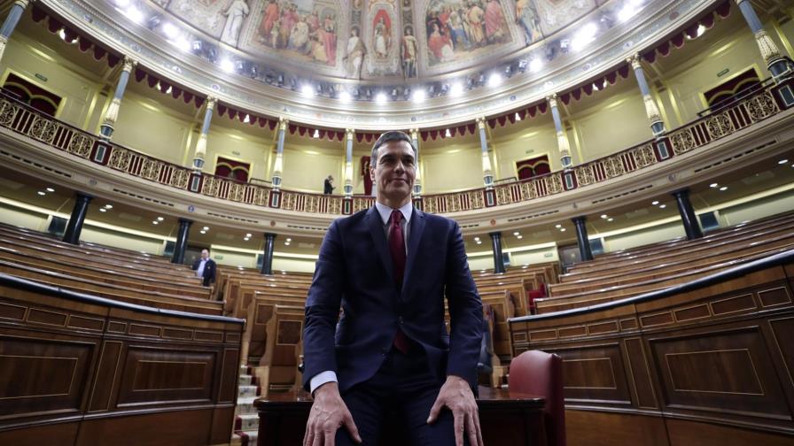 Sánchez prepara gobierno español tras prometer el cargo