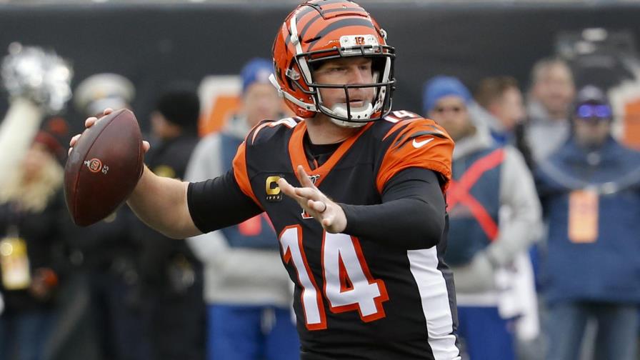 Bengals se desprenden de Dalton, vía libre a Burrow