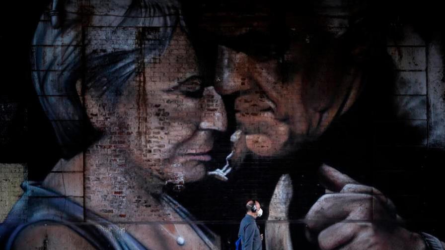 Argentina inicia tratamiento de COVID-19 con plasma de pacientes recuperados