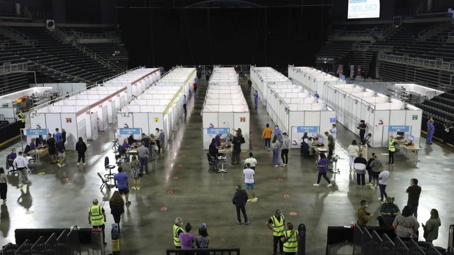 Reino Unido: Recomiendan vacuna COVID a niños desde 12 años